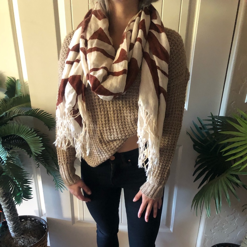 H&M wrap around chevron scarf